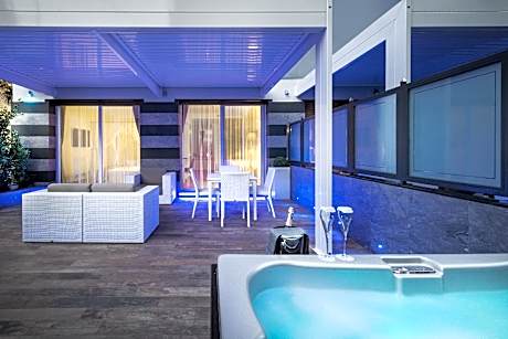 Annex Luxury Suite