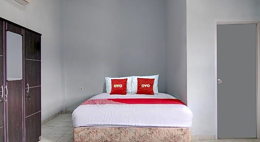 OYO 92806 Penginapan Geby Syariah