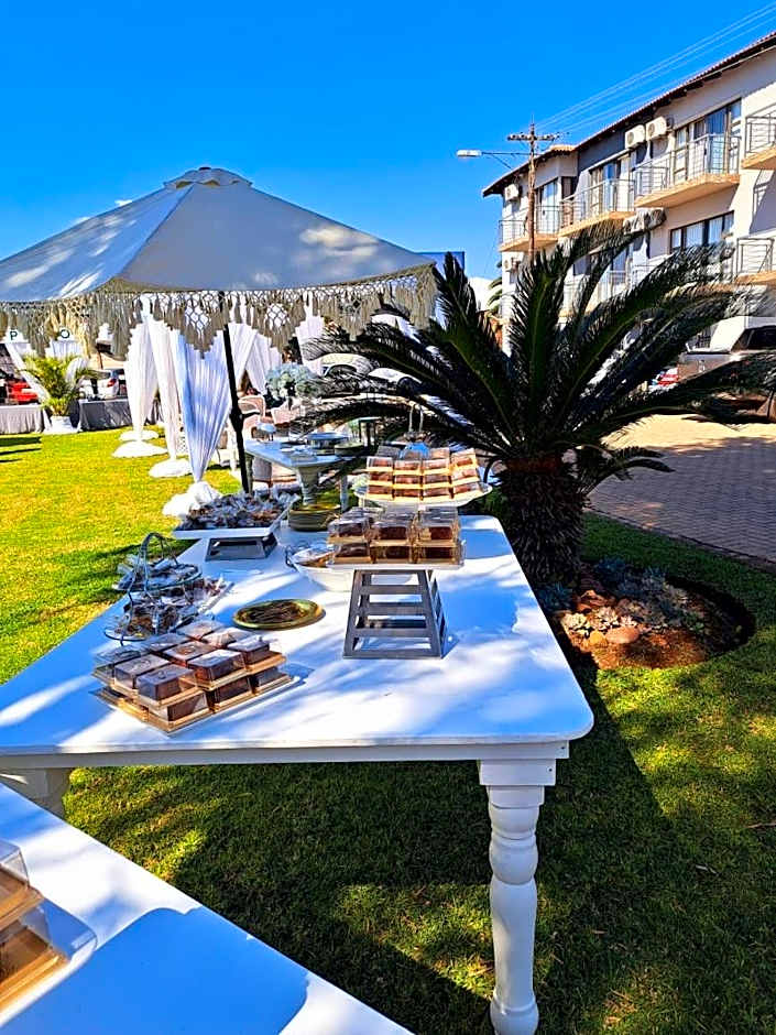 Oasis Hotel
