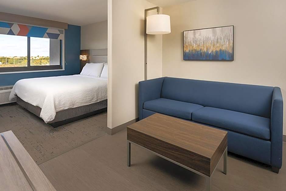 Holiday Inn Express Hotel & Suites Kendall East-Miami By IHG