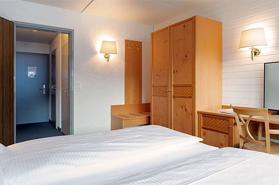 Jungfrau Lodge, Annex Crystal