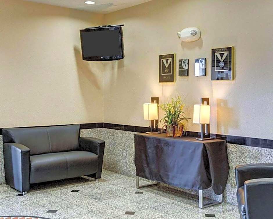 Suburban Extended Stay La Place