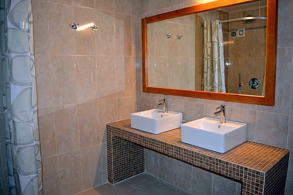 Anemomilos Suites