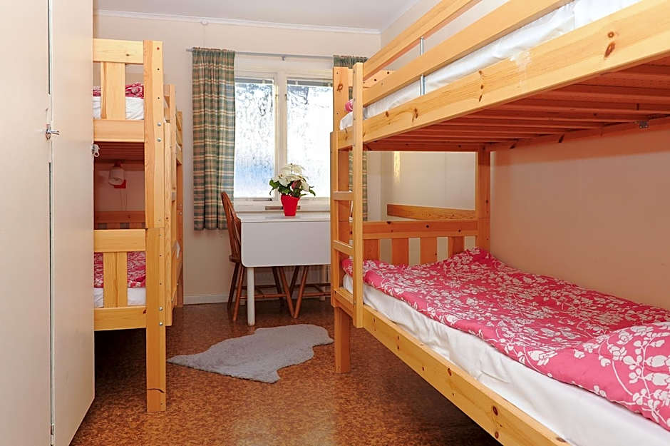 Photo 1 of 5 of Quadruple Room with Shared Bathroom