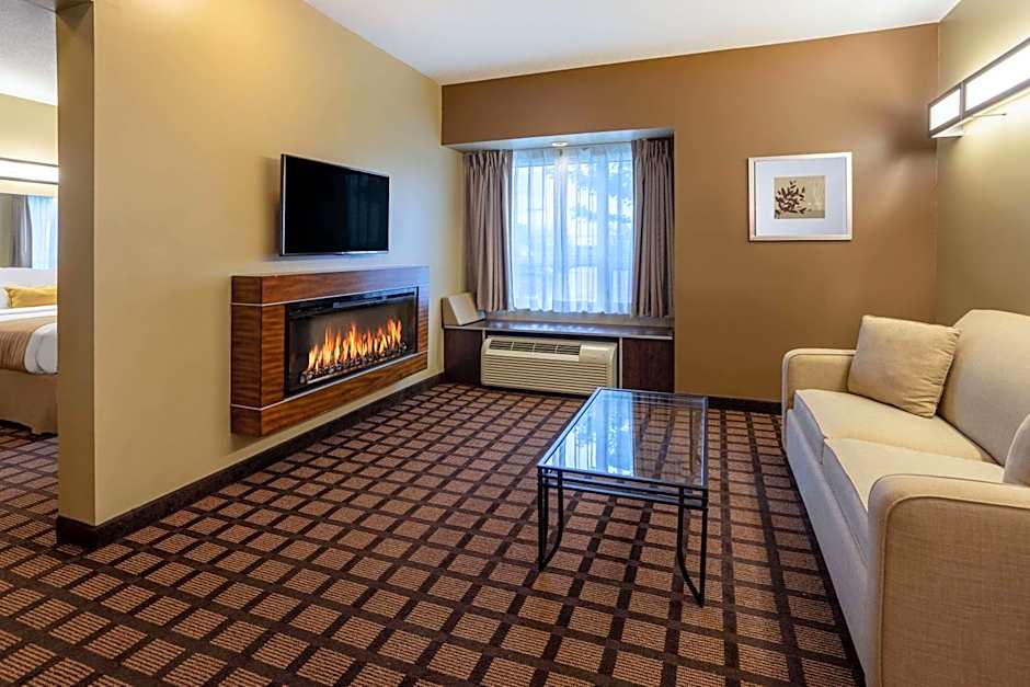 Microtel Inn & Suites by Wyndham Timmins