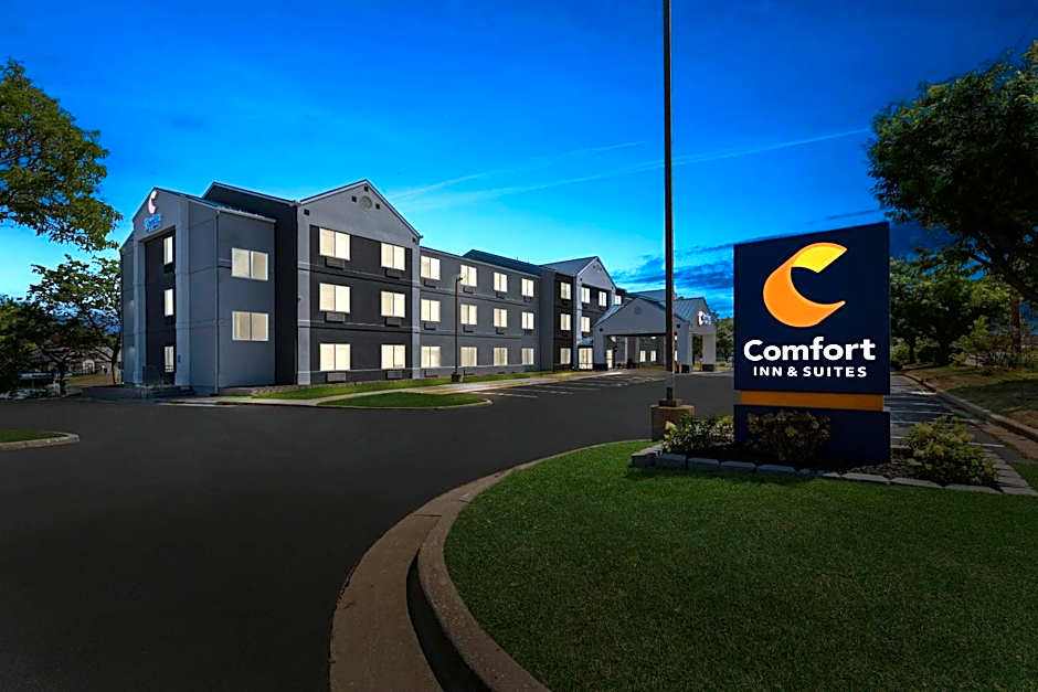 Comfort Inn & Suites Olathe - Kansas City