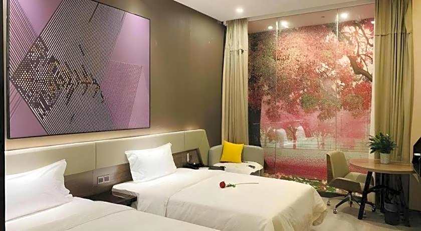 IU Hotels· Wuhan Jianghan Road Metro Station