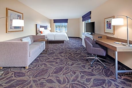 Hampton Inn & Suites Bremerton