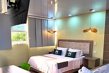 Superior King Suite