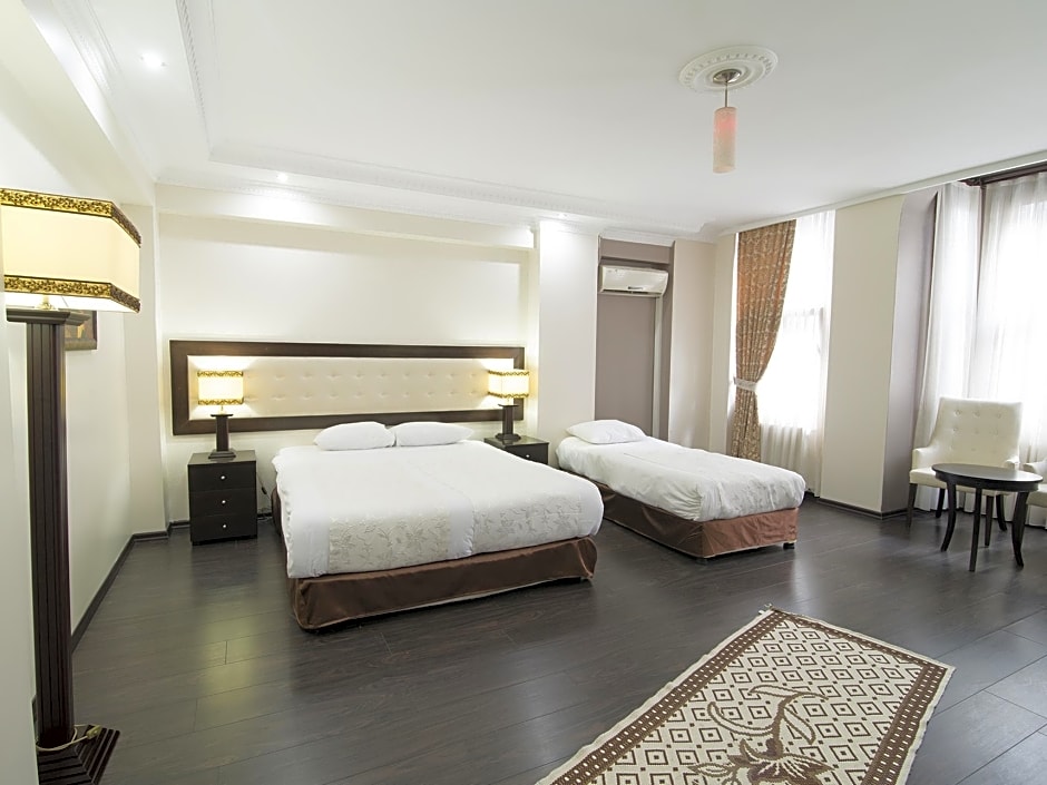 Cumbali Luxury Boutique Hotel