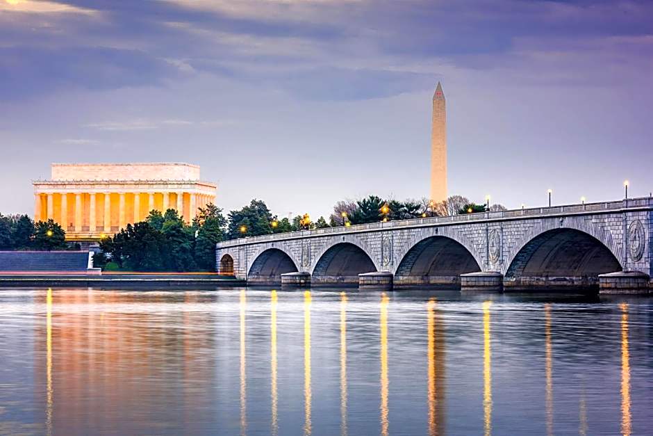 Cambria Hotel College Park