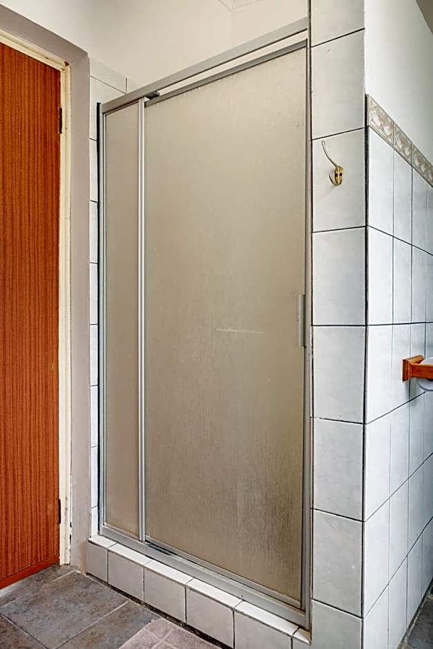 Karoo Ouberg Guest Lodge