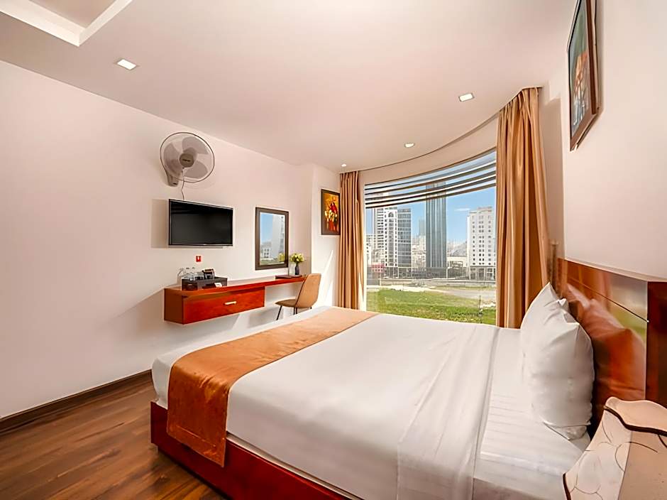 Waikiki Beach Hotel Da Nang