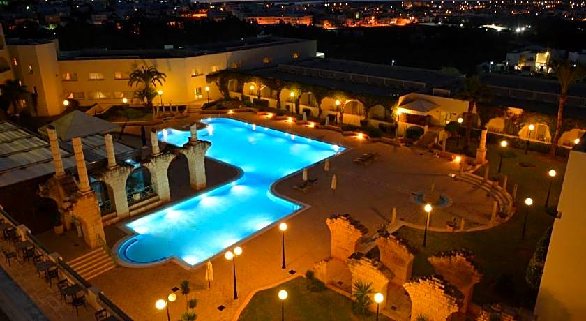 Golden Tulip Carthage Residence