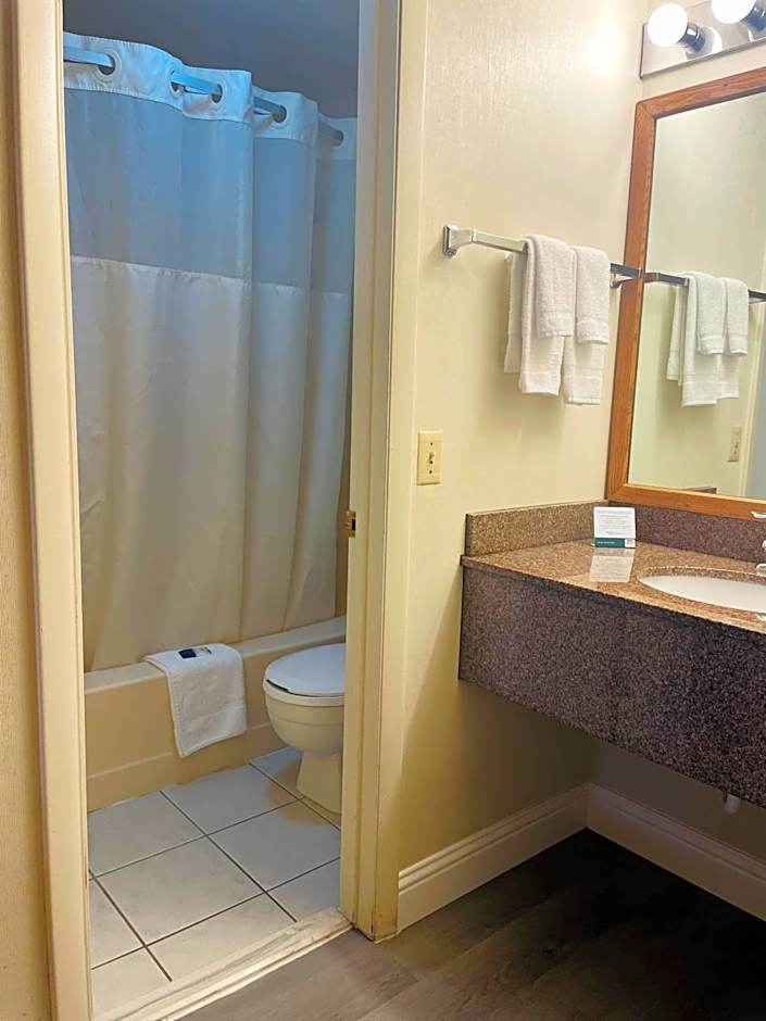 America's Best Value Inn Sandpoint