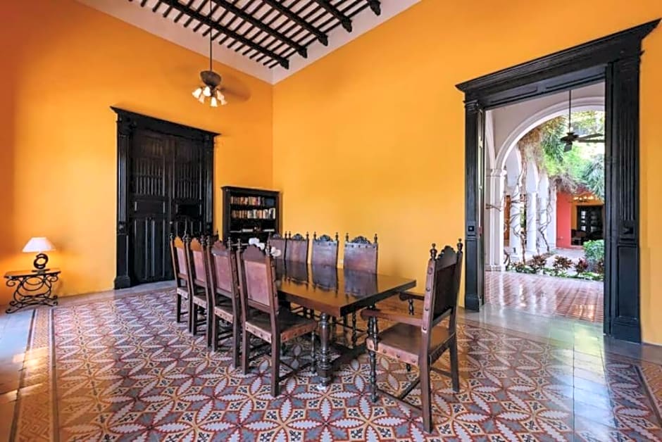 Rent the full Mansion Villa Merida