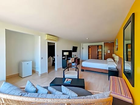 Standard Suite