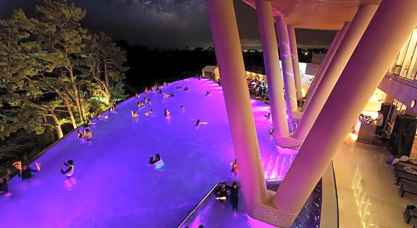 Hidden Cliff Hotel & Nature