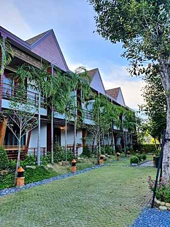Merry Spa and Resort