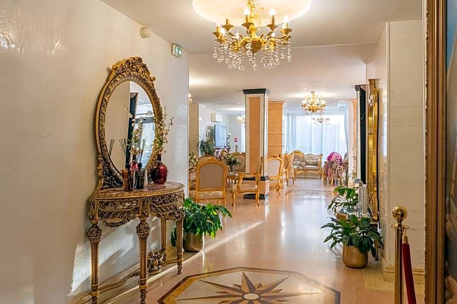 HOTEL ROYAL Paris Ivry