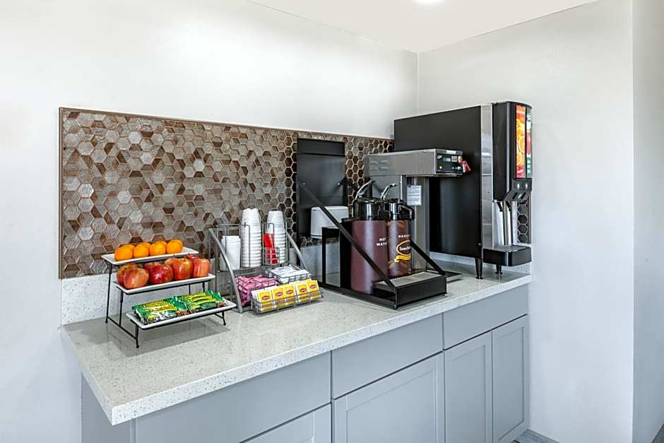 Super 8 by Wyndham Charlottesville