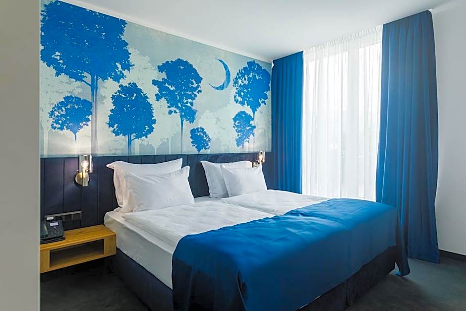 Blue Star Luxury Hotel
