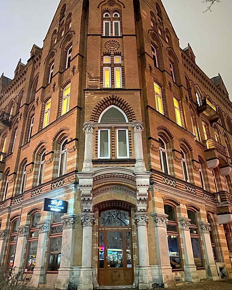 Residence 1898