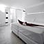 Q Hotel