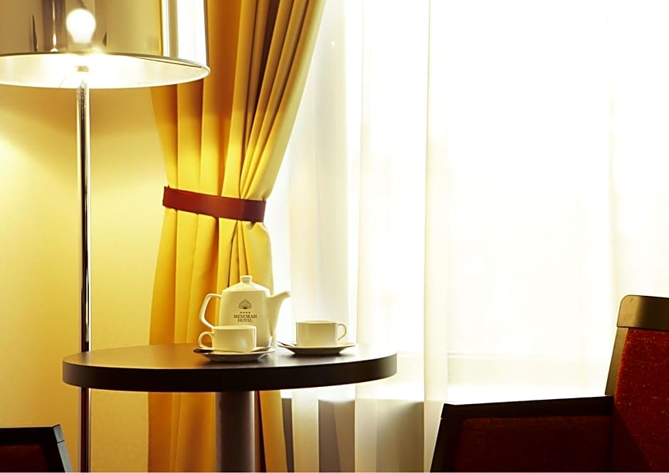 Menorah Hotel