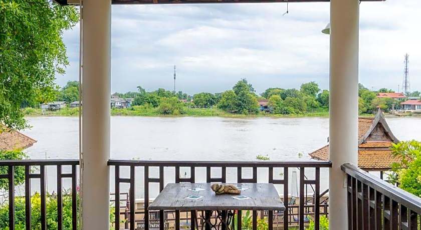 Ayutthaya Garden River Home