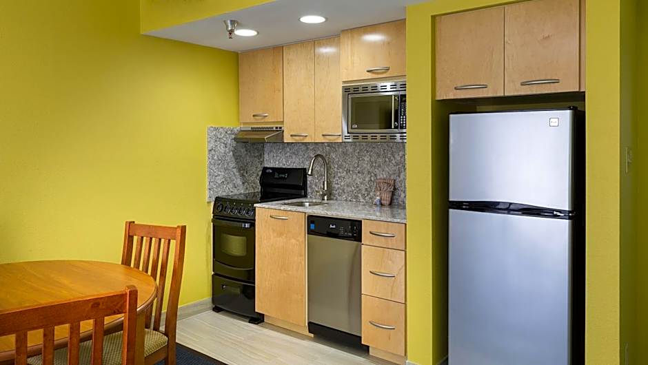 Alden Suites – St. Pete Beach, FL