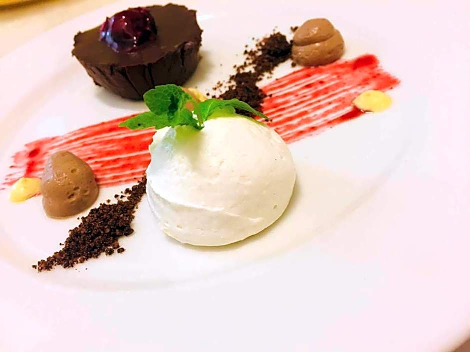 Hotel Tókert Szálloda és Étterem