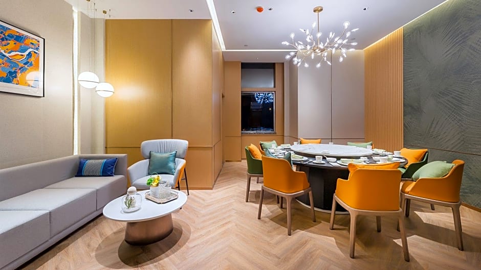 Holiday Inn Chongqing Guanyinqiao By IHG