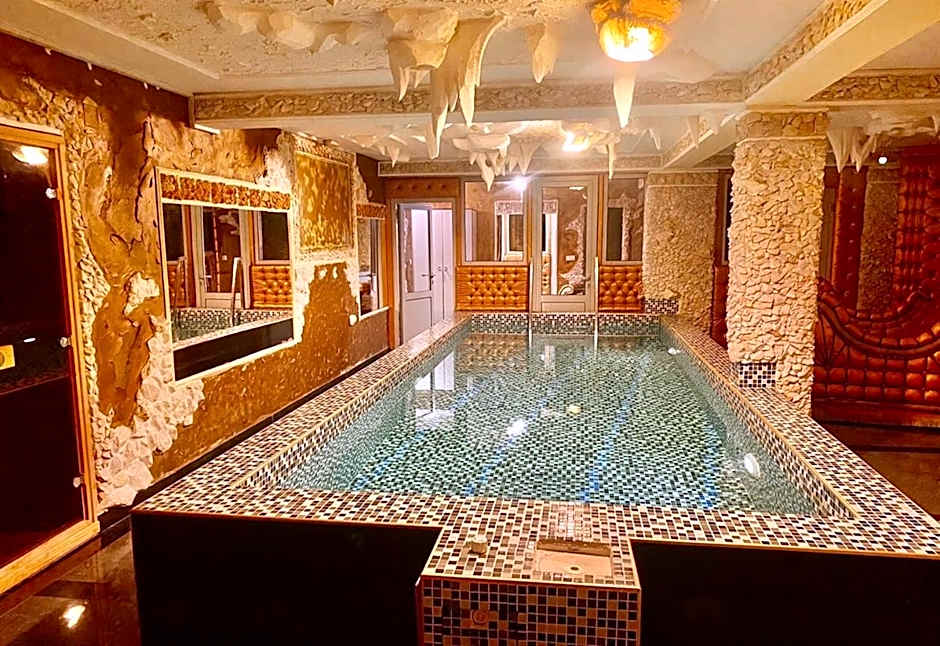 Bali Colosseum Hotel