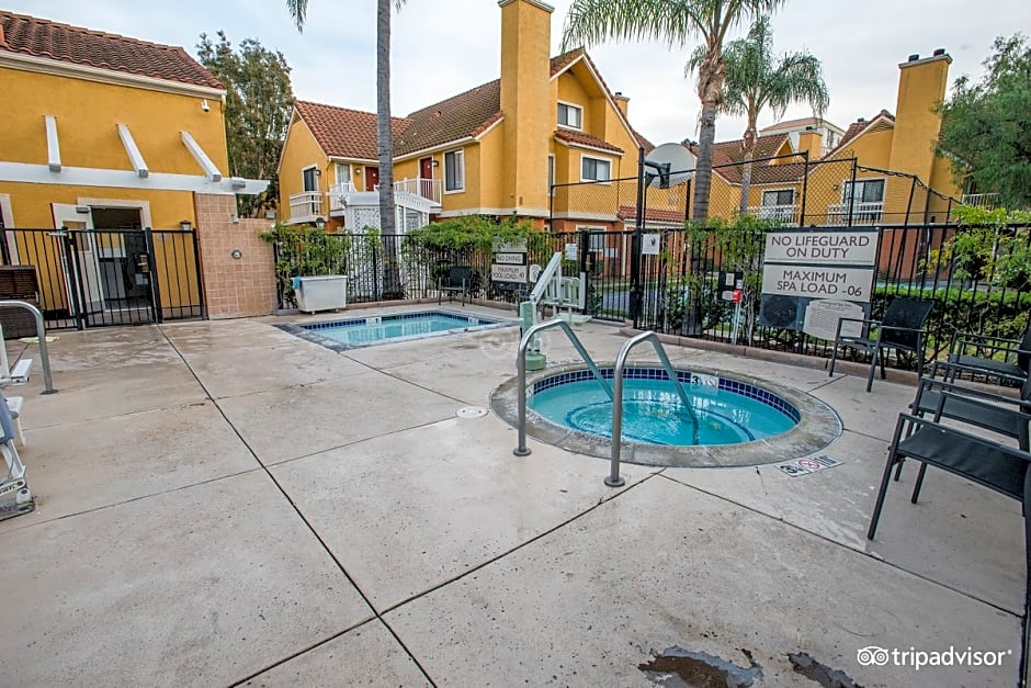 Clementine Hotel & Suites Anaheim