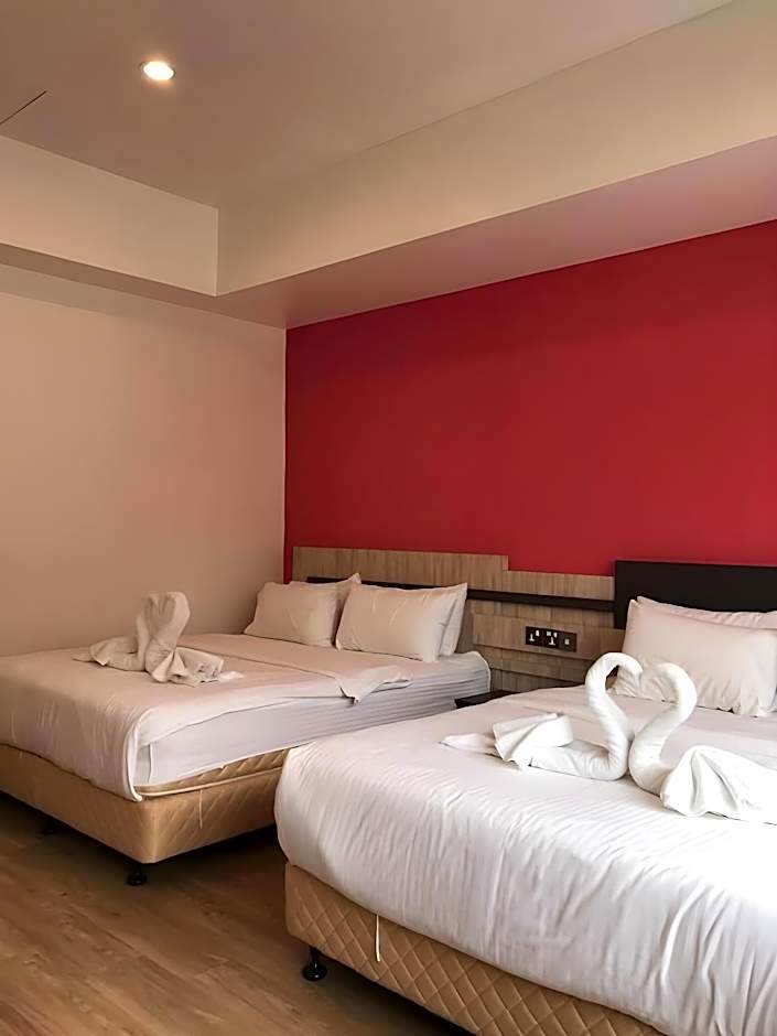 OYO 44099 Tt Dorf Hotel