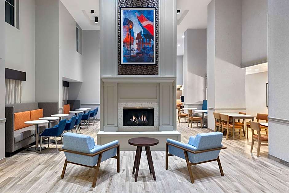 Hampton Inn By Hilton & Suites Charlottesville-At The University