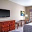 Green Mill Village Hotel & Suites, BW Signature Collection