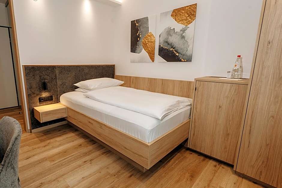 Thermenhotel Stoiser