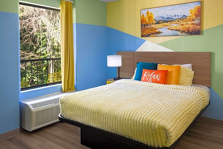 Days Inn By Wyndham Pigeon Forge South