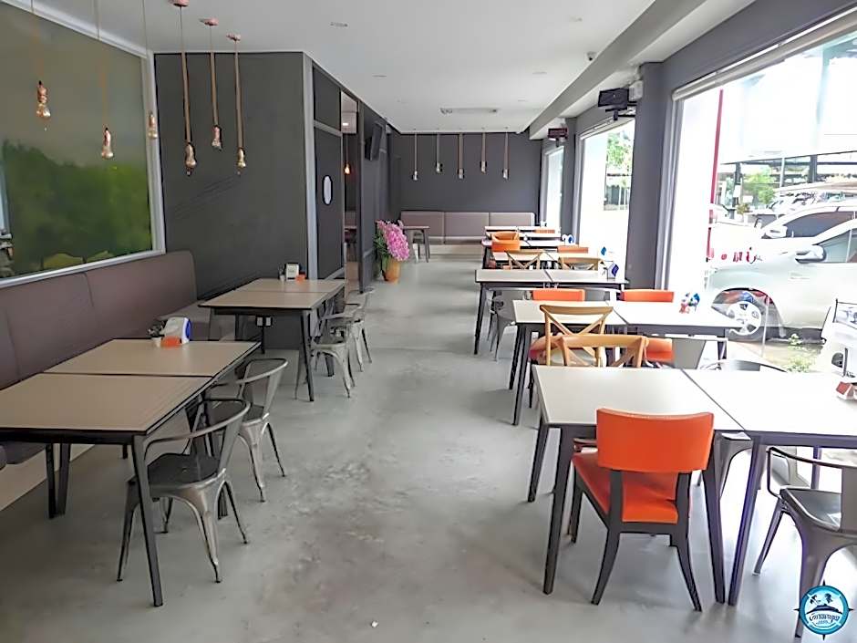 Original Orange Hotel