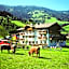 Bauernhofhotel "die Unterbergerin" - Zimmer mit Frühstück und Ferienwohnungen in Gastein mit GRATIS Thermeneintritt
