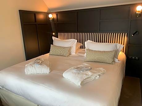 Deluxe Room with Terrace