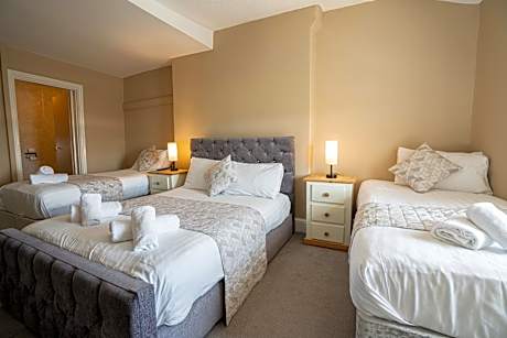 Comfort Quadruple Room