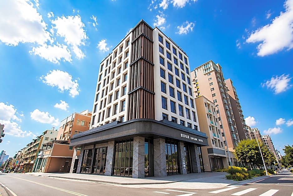 Explore Hotel