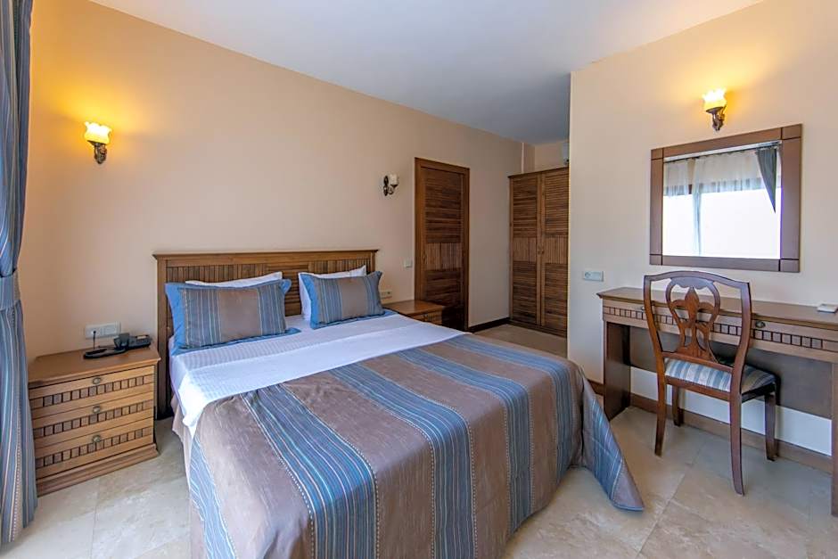 Ipek Garden Palace Residence