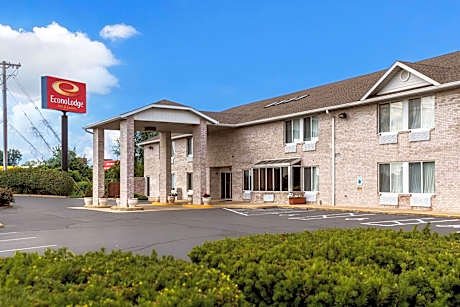 Econo Lodge Inn And Suites