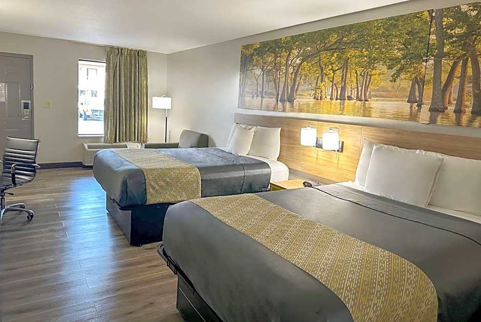 Days Inn & Suites by Wyndham Opelousas