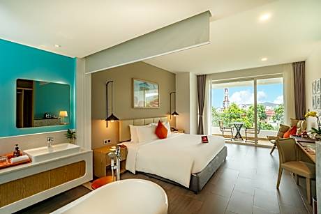 Double Premium City View