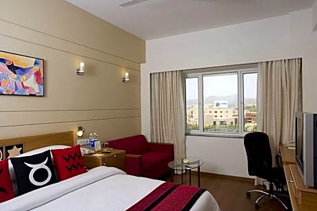 Day Use - Double room - Non-Smoking 8 Hours Between 9:00 and 17:00 (8 hour use only)